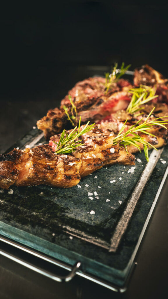 P1030604 Restaurant svg+xml;charset=utf