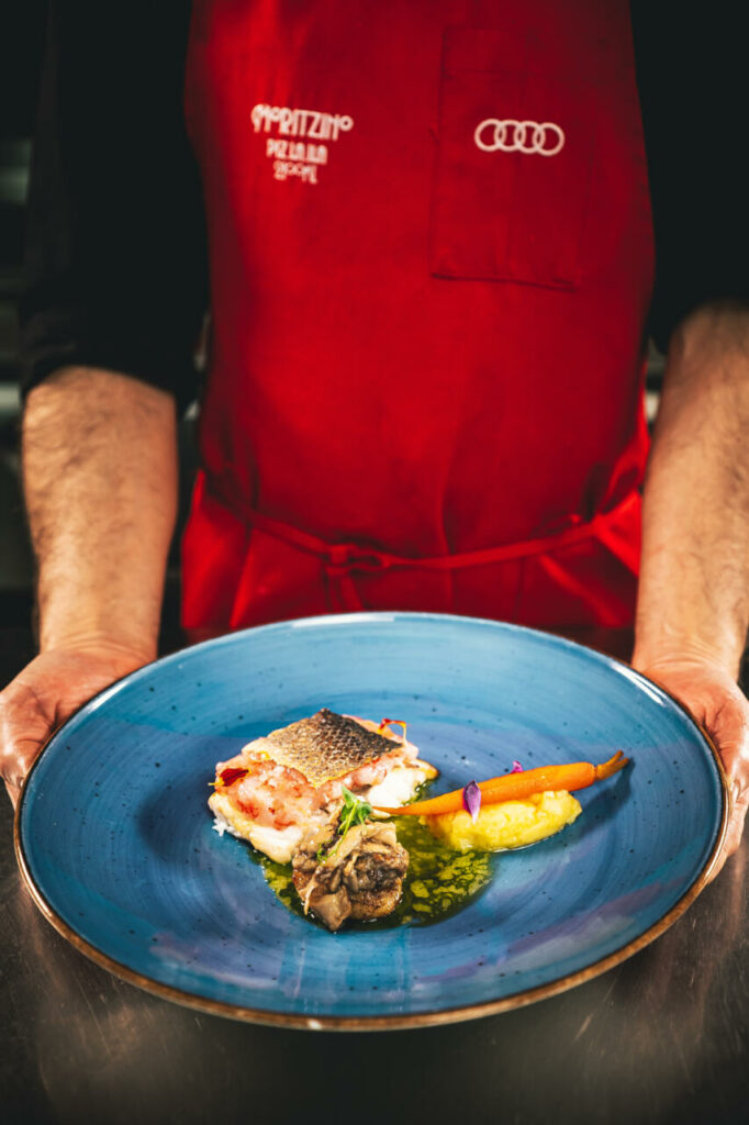 P1030663 Restaurant svg+xml;charset=utf